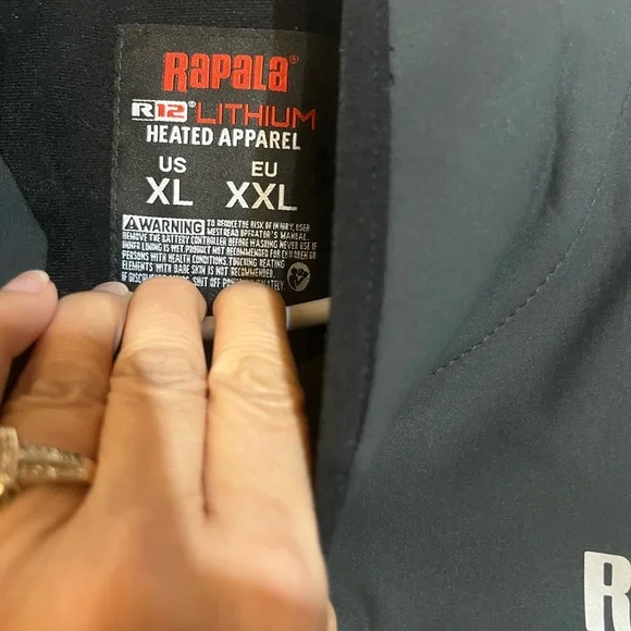 Rapala R12 Lithium Heated Vest - Black and Gray Men’s XXL - Picture 9 of 11